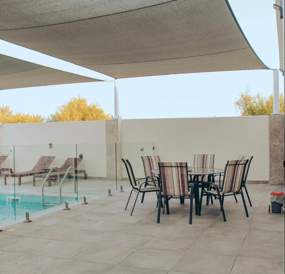 Al Nizar Farm Stay استراحة مزرعة النزار * Izki
